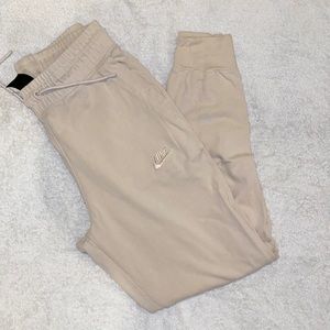 Nike sweats/joggers